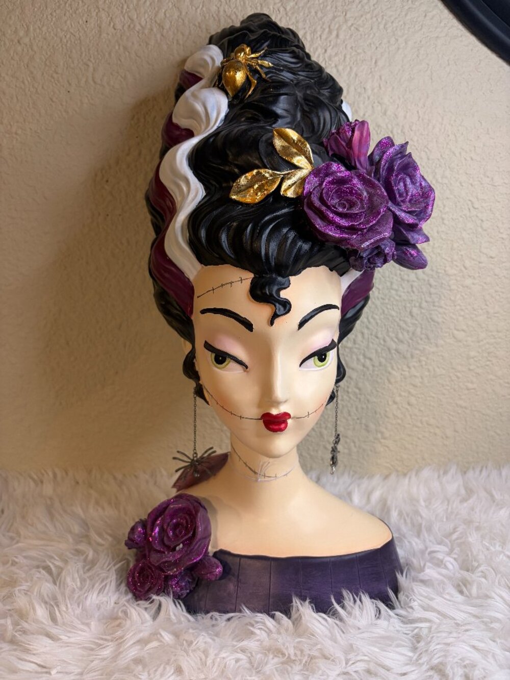 Bella Lux Bride of Frankenstein Halloween Bust Gothic Decor NWT